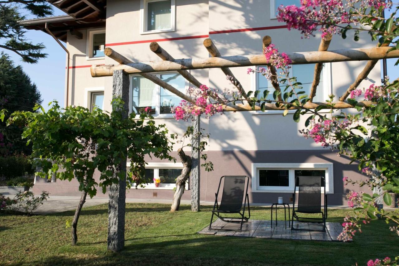 Casa Ananda Bed and Breakfast Ferno Εξωτερικό φωτογραφία