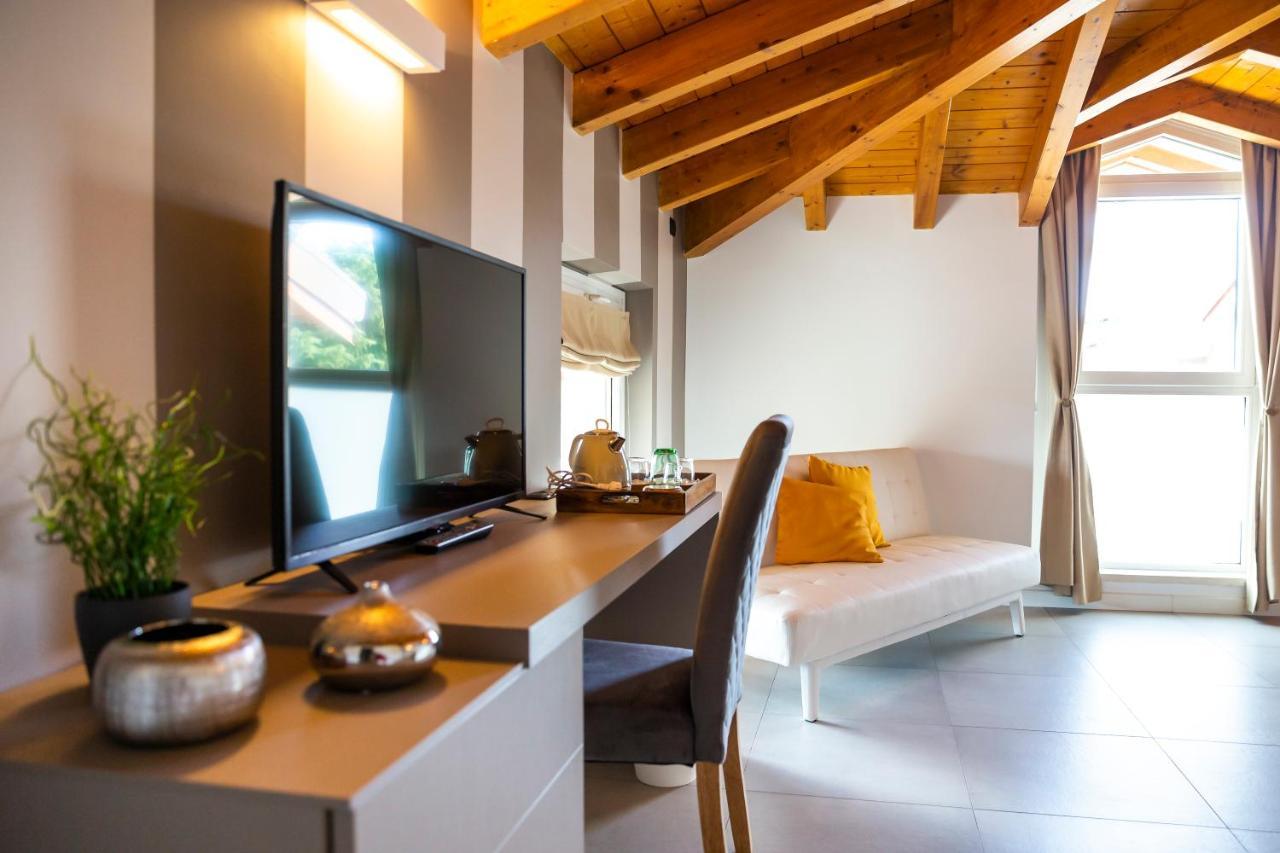 Casa Ananda Bed and Breakfast Ferno Εξωτερικό φωτογραφία